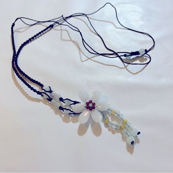 White Jade Flower Necklace on Adj Cord 22” Gorgeous Boho Festival - Picture 1 of 4